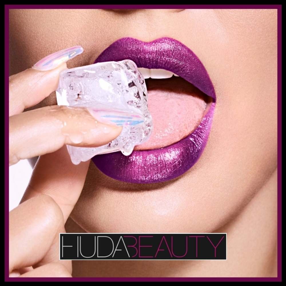 HUDA BEAUTY Power Bullet Metallic Lipstick Purple